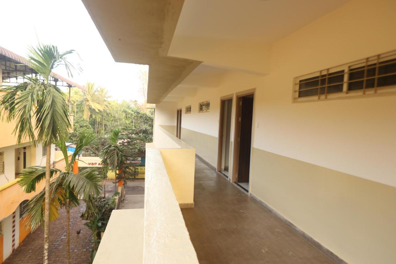 Shree Swami Samarth Resort Diveāgar Eksteriør billede